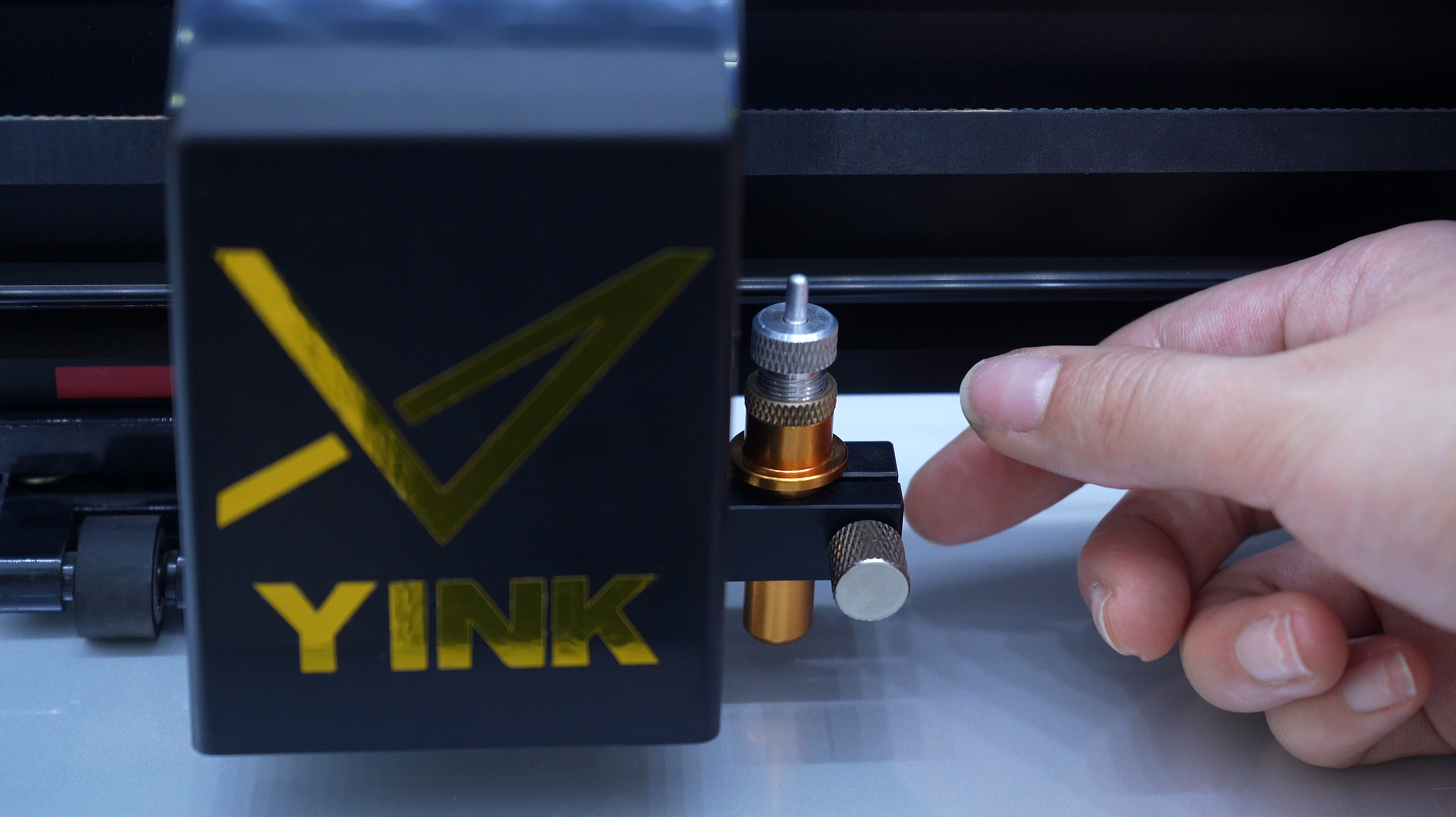 YINK PPF cutting plotter machine performing precise automotive film cutting